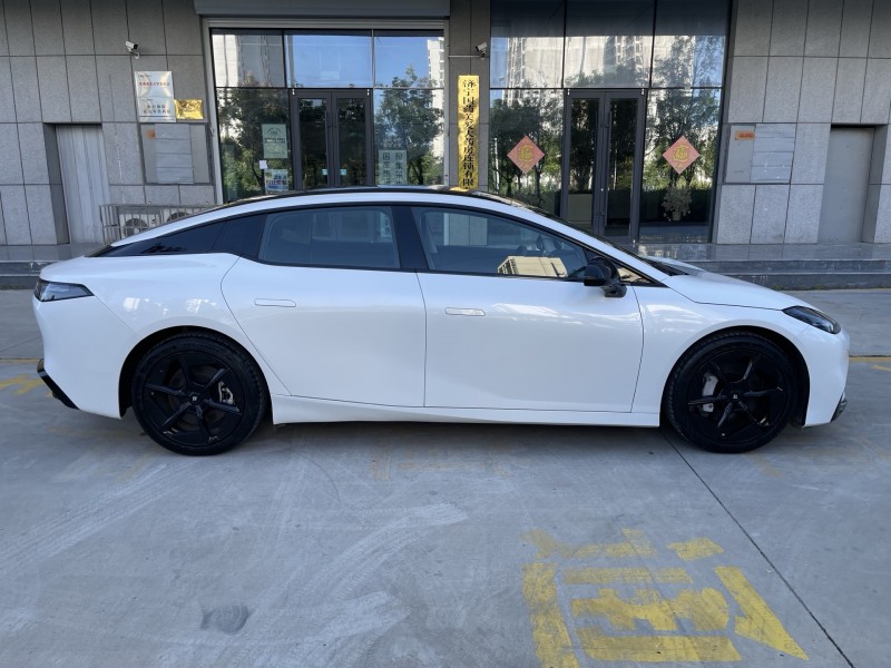 济宁24年传祺昊铂GT7