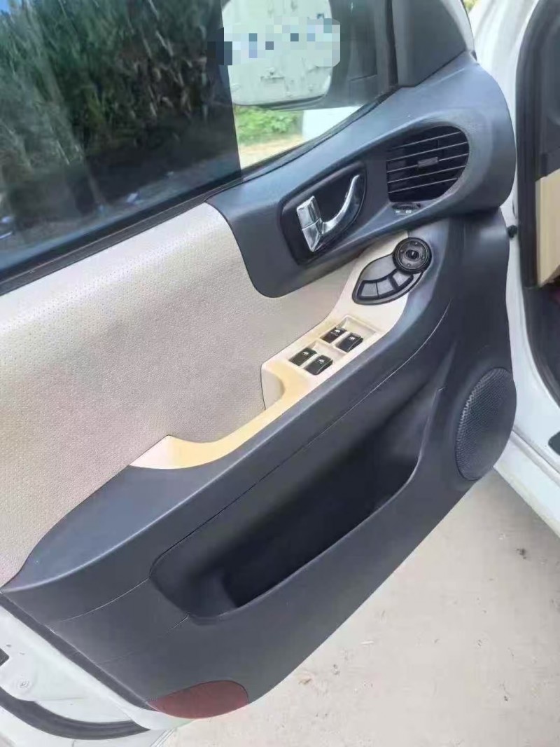 菏泽13年华泰圣达菲4