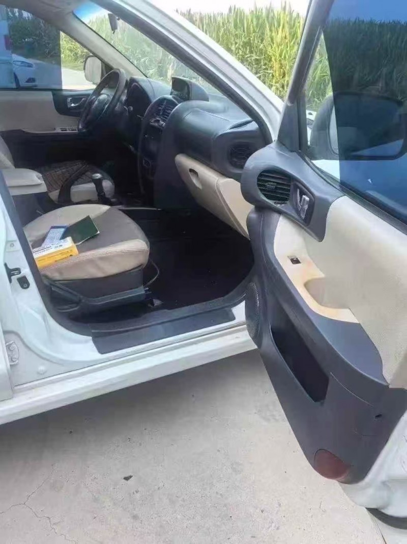 菏泽13年华泰圣达菲6