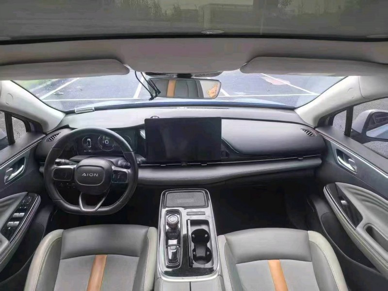 广州22年传祺埃安S8