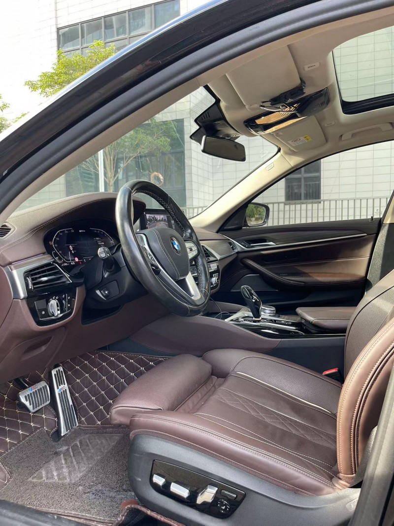 佛山20年宝马5系4