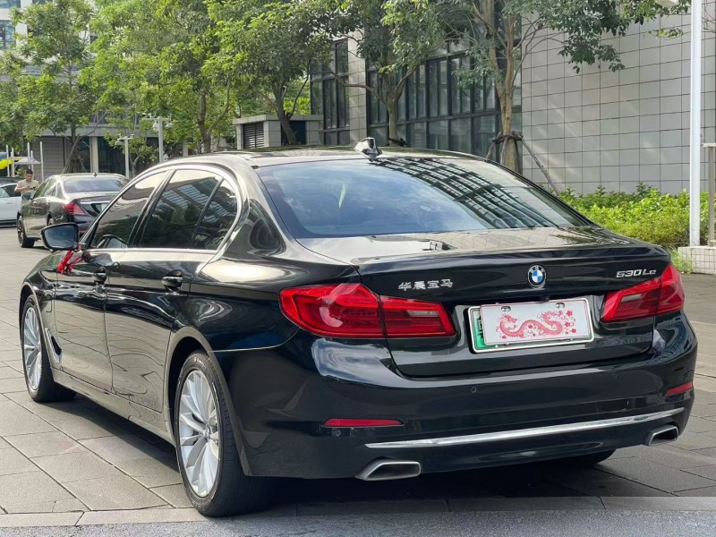 佛山20年宝马5系8