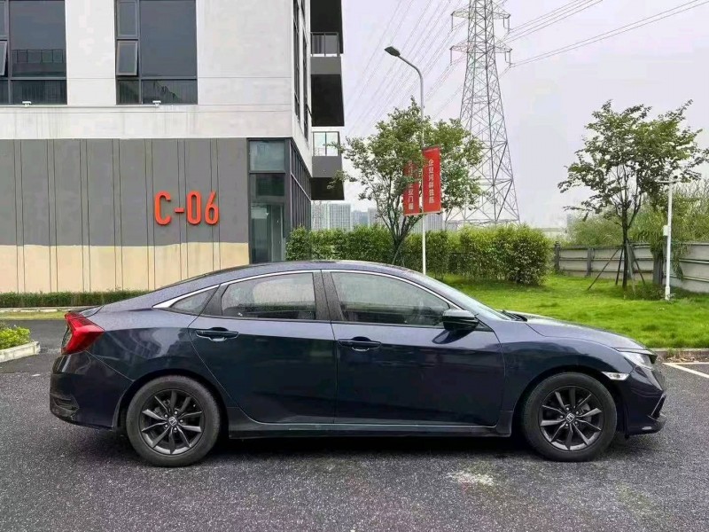 广州21年本田思域7