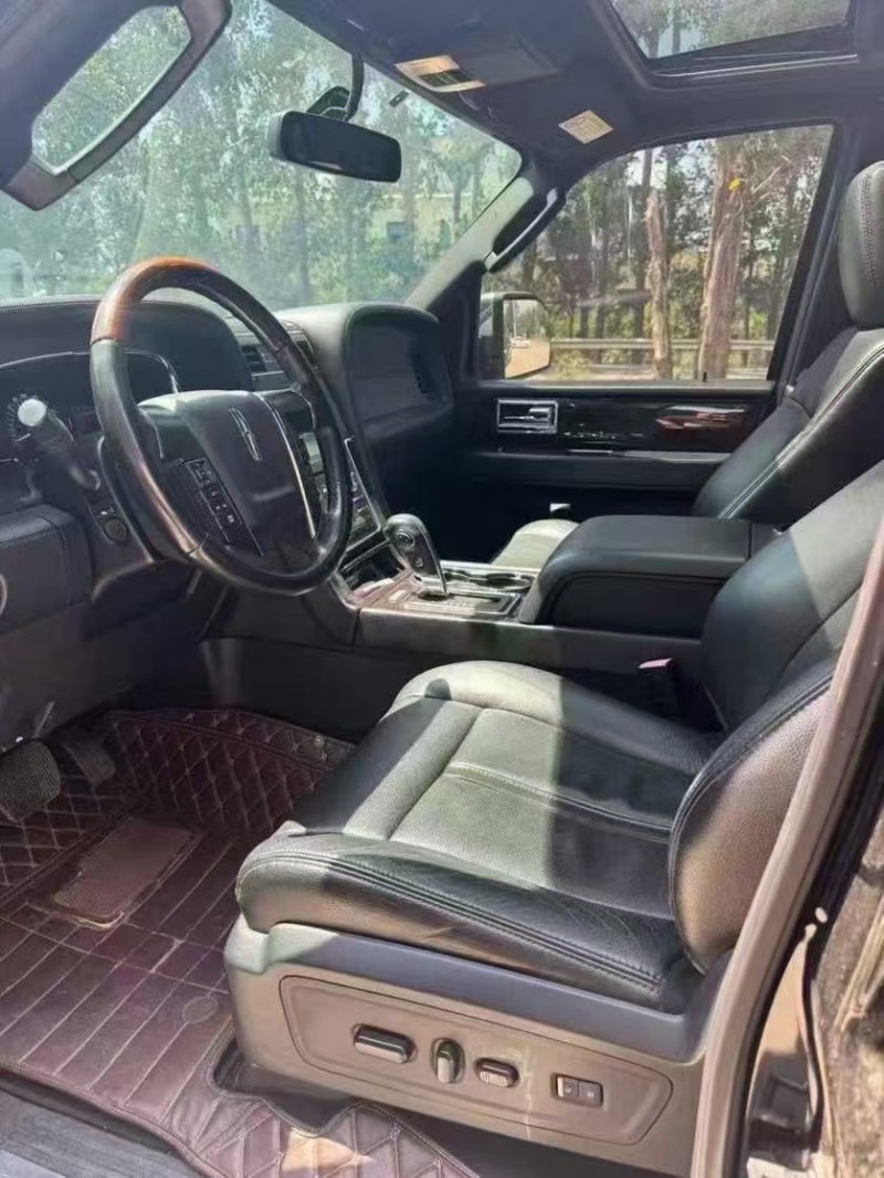 菏泽17年林肯领航员4