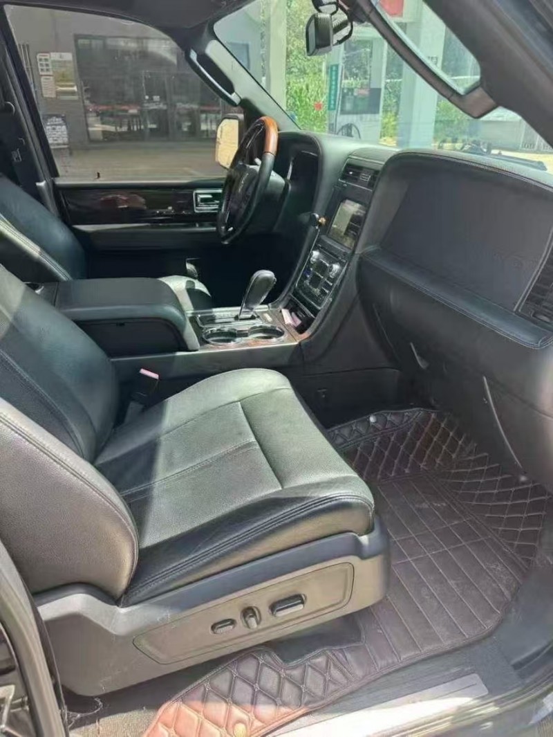 菏泽17年林肯领航员5