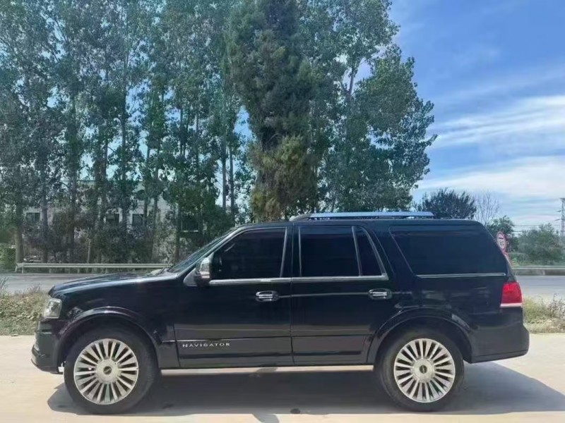 菏泽17年林肯领航员7