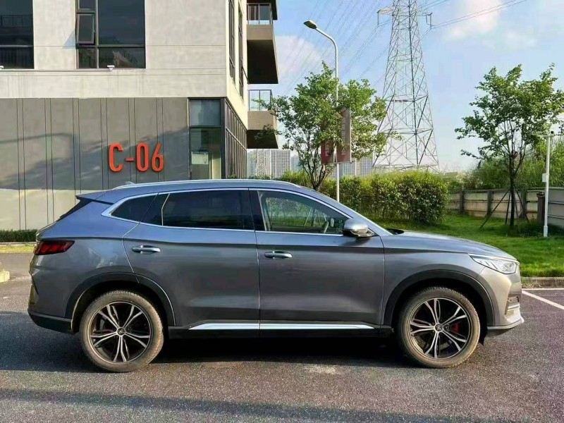 广州21年比亚迪宋6