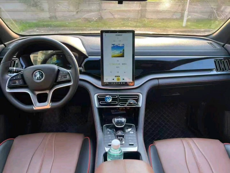 广州21年比亚迪宋8