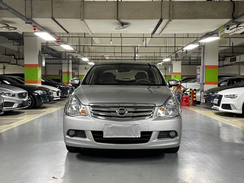 成都12年日产轩逸1