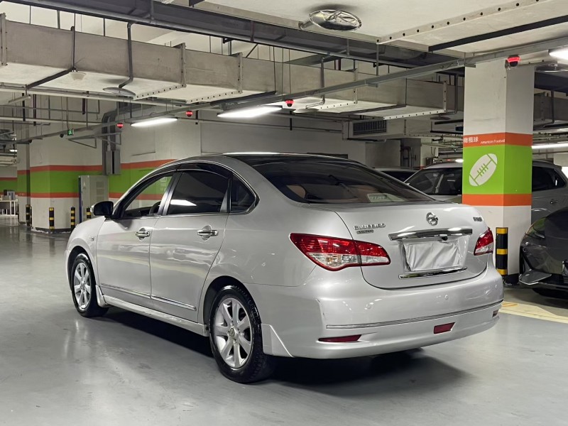 成都12年日产轩逸7