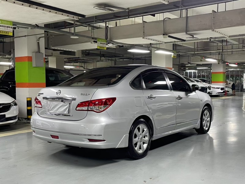 成都12年日产轩逸8