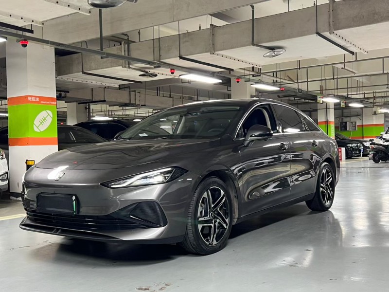 成都24年荣威D73