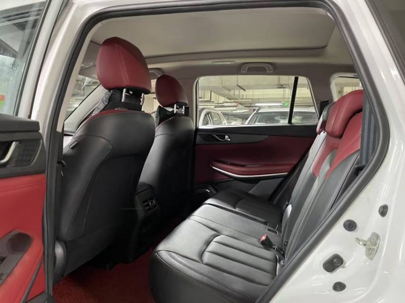 成都23年长安汽车CS754