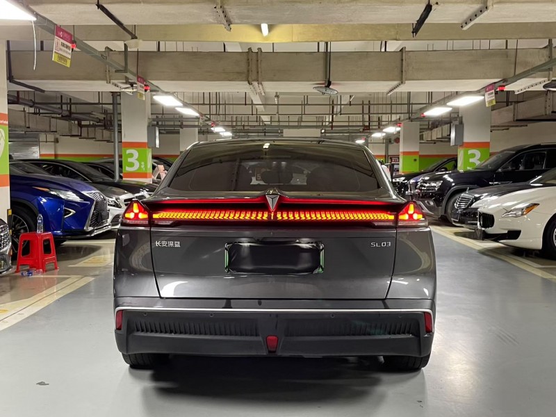 成都24年长安汽车深蓝7