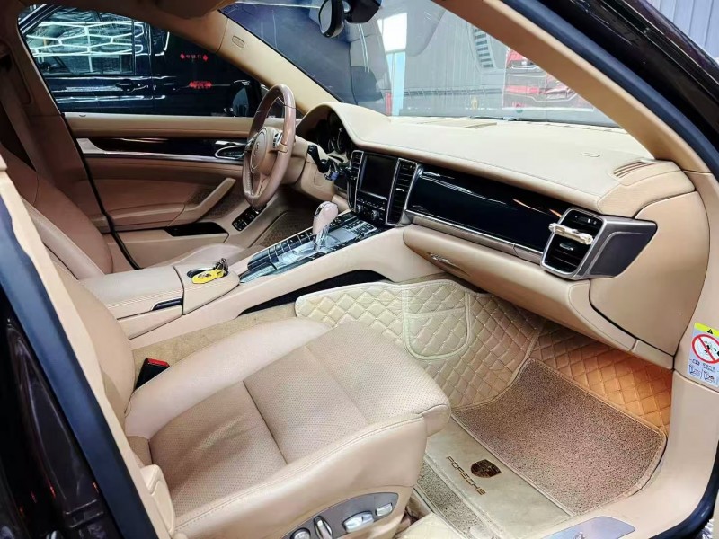 潍坊14年保时捷帕拉梅拉6