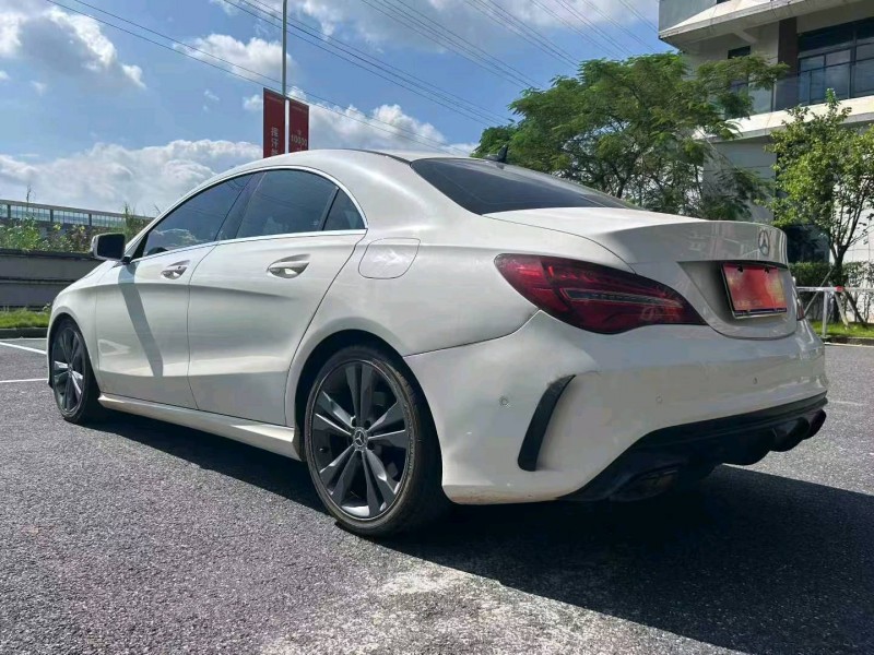 广州18年奔驰CLA7