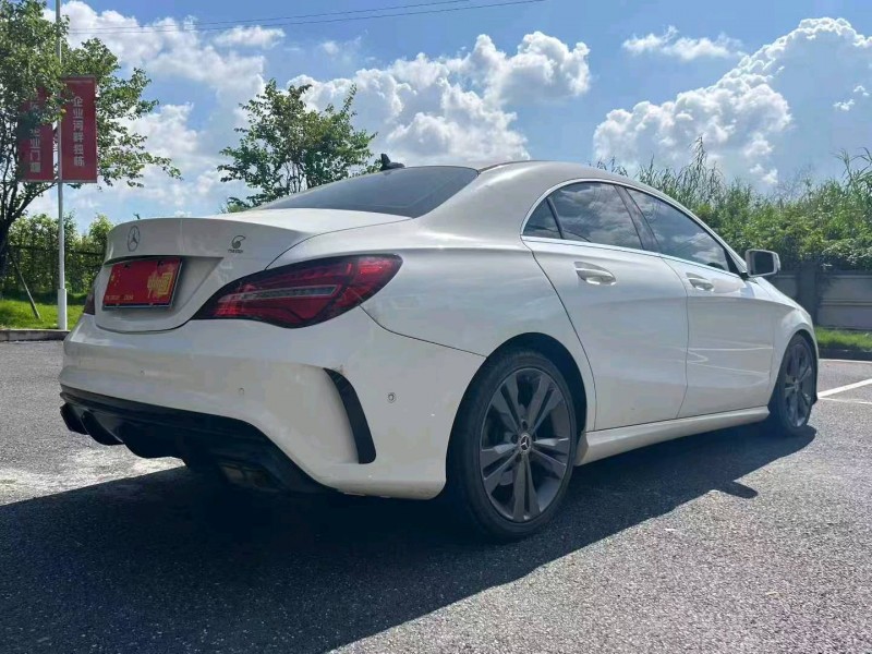 广州18年奔驰CLA8