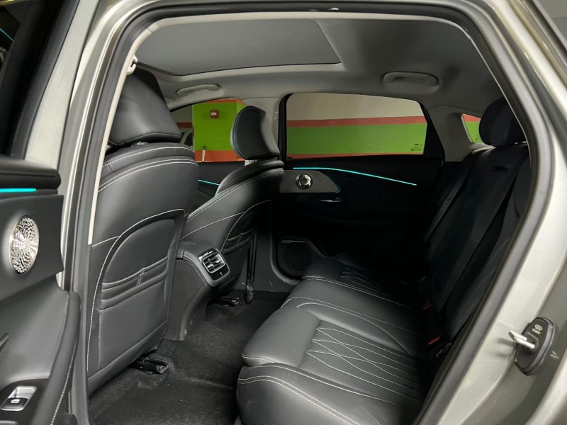 成都25年奇瑞艾瑞泽4