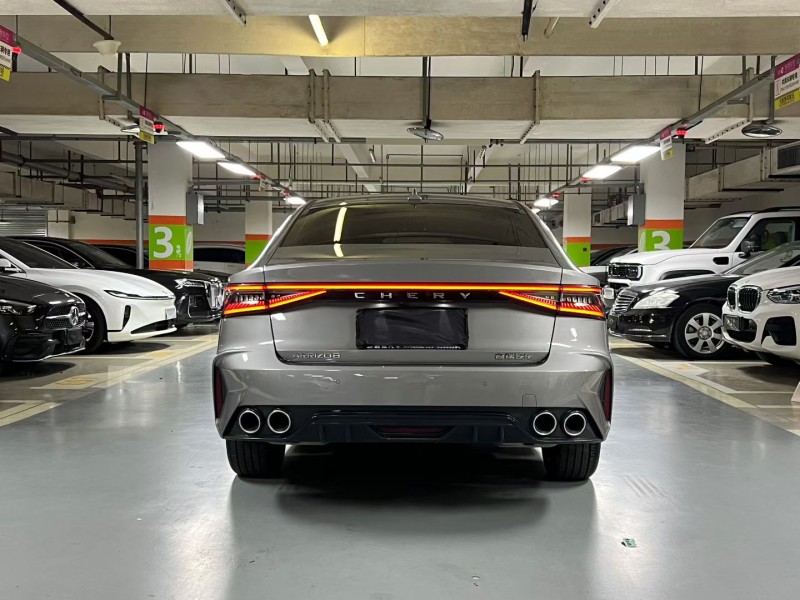 成都25年奇瑞艾瑞泽9