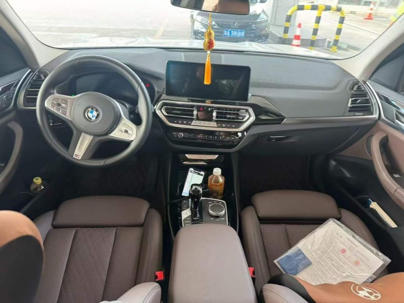 广州24年宝马X36