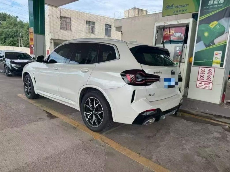 广州24年宝马X38