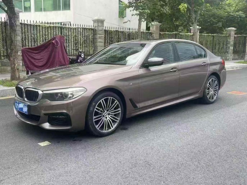 广州19年宝马5系3