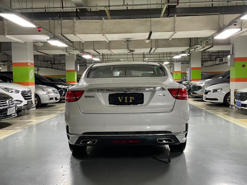 成都18年吉利博瑞6