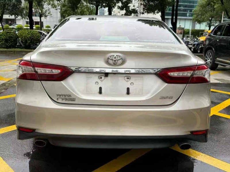 广州19年丰田凯美瑞9