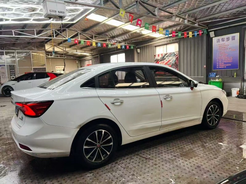 潍坊20年荣威i57