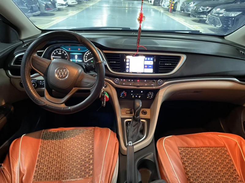 成都21年别克英朗2