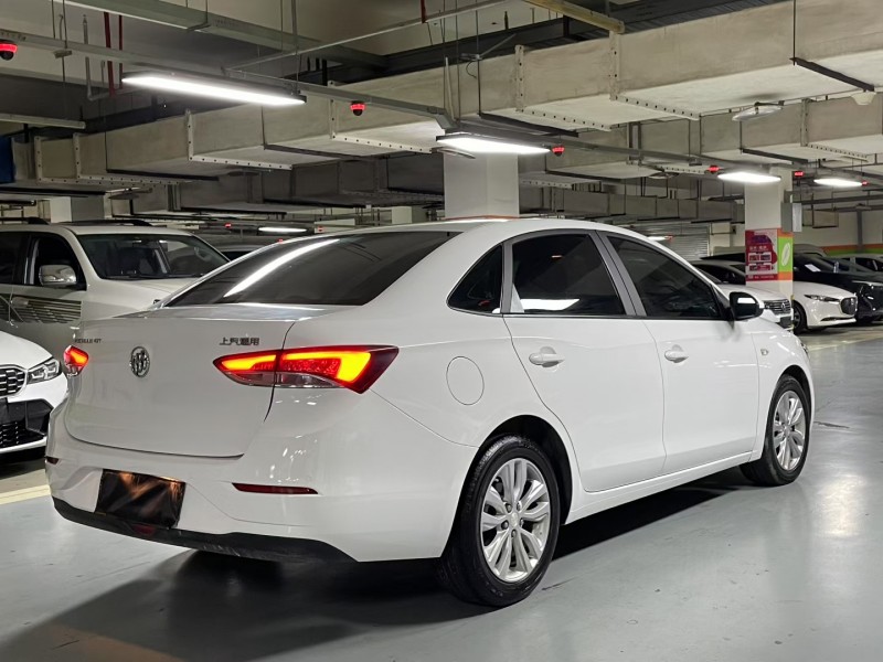 成都21年别克英朗5