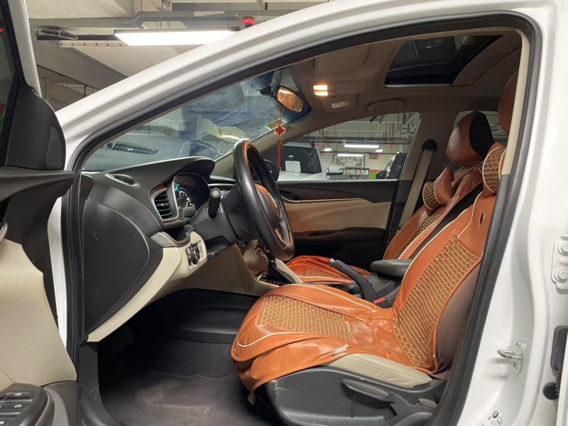 成都21年别克英朗8