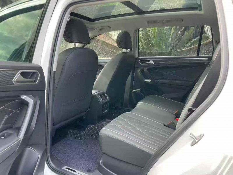 广州22年大众途观4