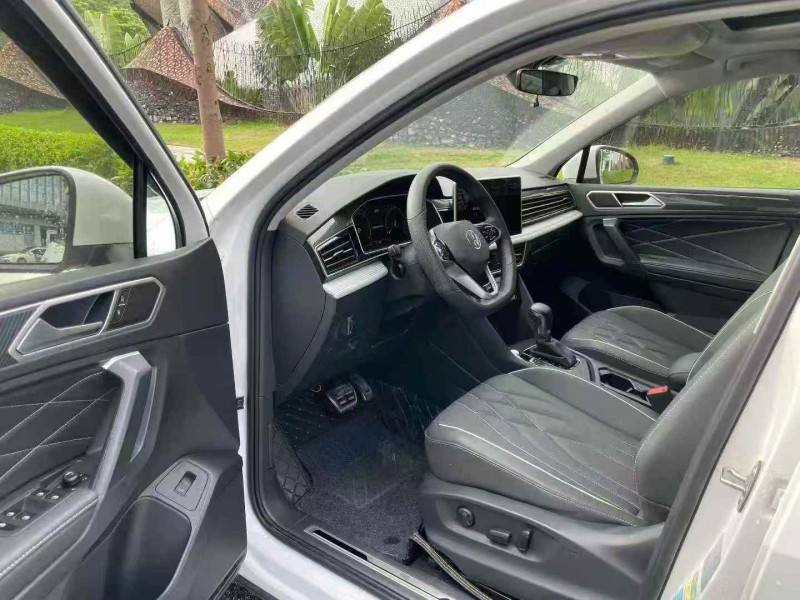 广州22年大众途观6