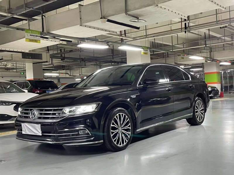 成都19年大众辉昂2