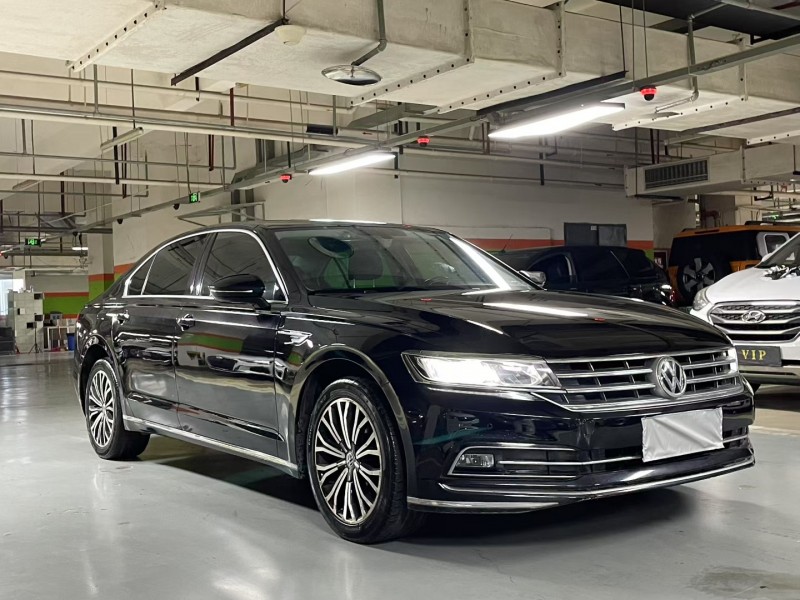 成都19年大众辉昂3