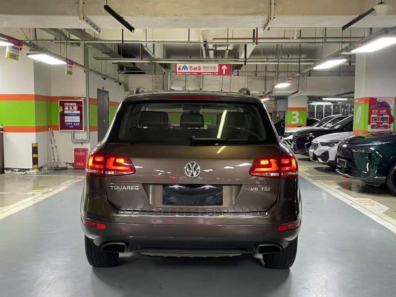 成都16年大众途锐9