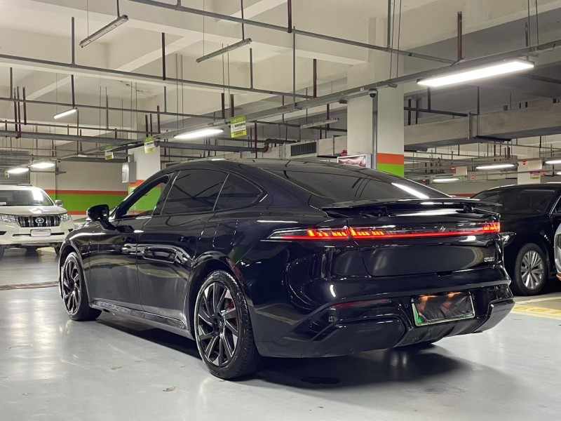 成都25年东风奕派8