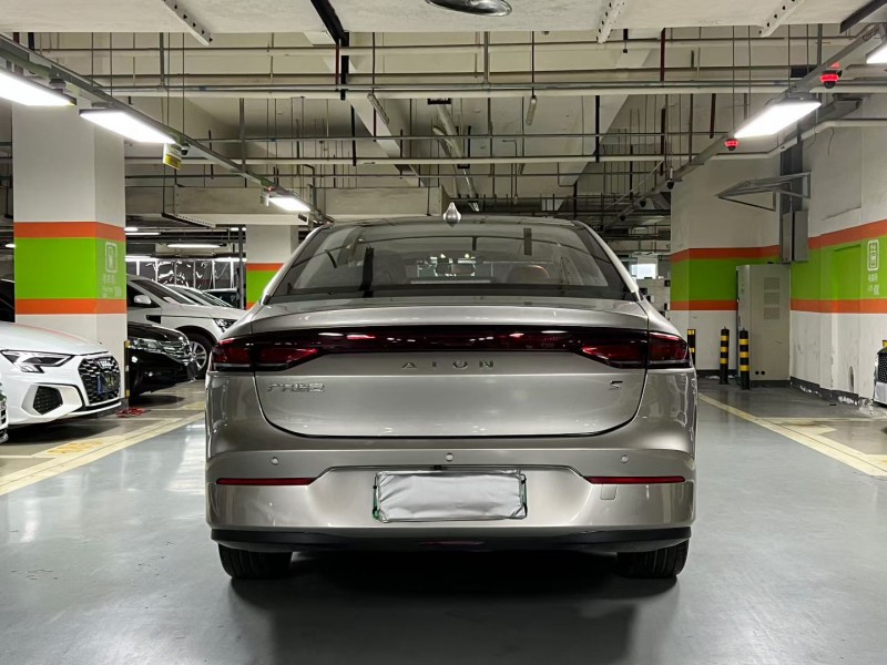 成都24年传祺埃安S9