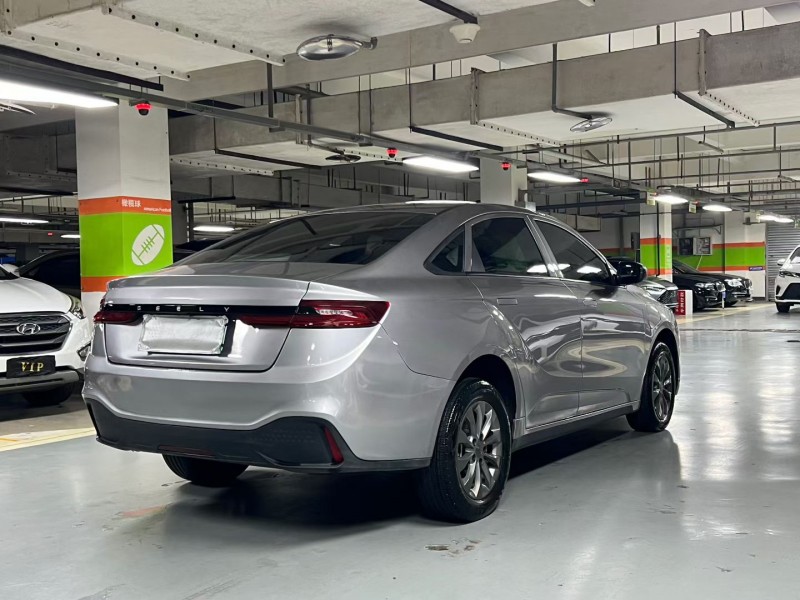 成都24年吉利几何6