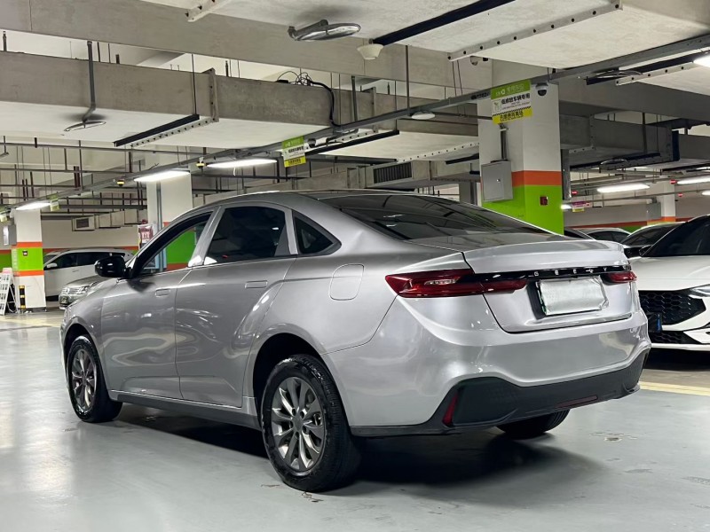 成都24年吉利几何9