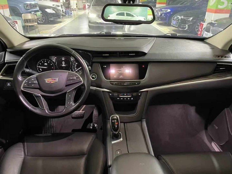 成都18年凯迪拉克XT53