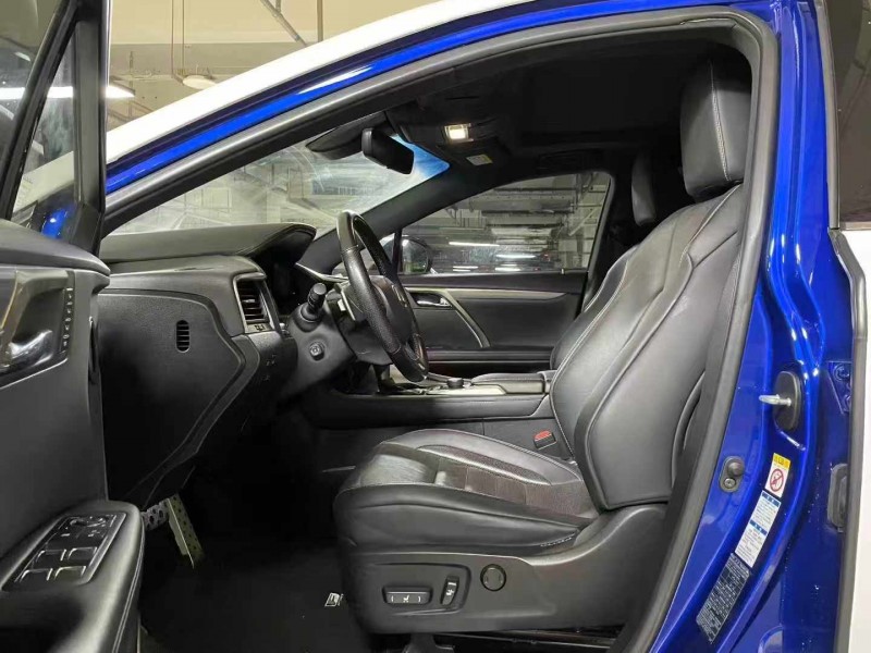 成都18年雷克萨斯RX2