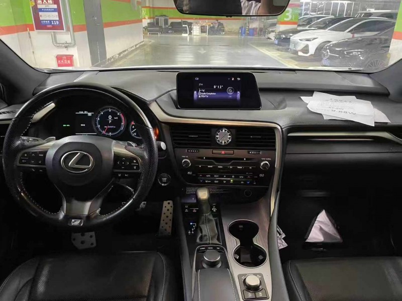 成都18年雷克萨斯RX4