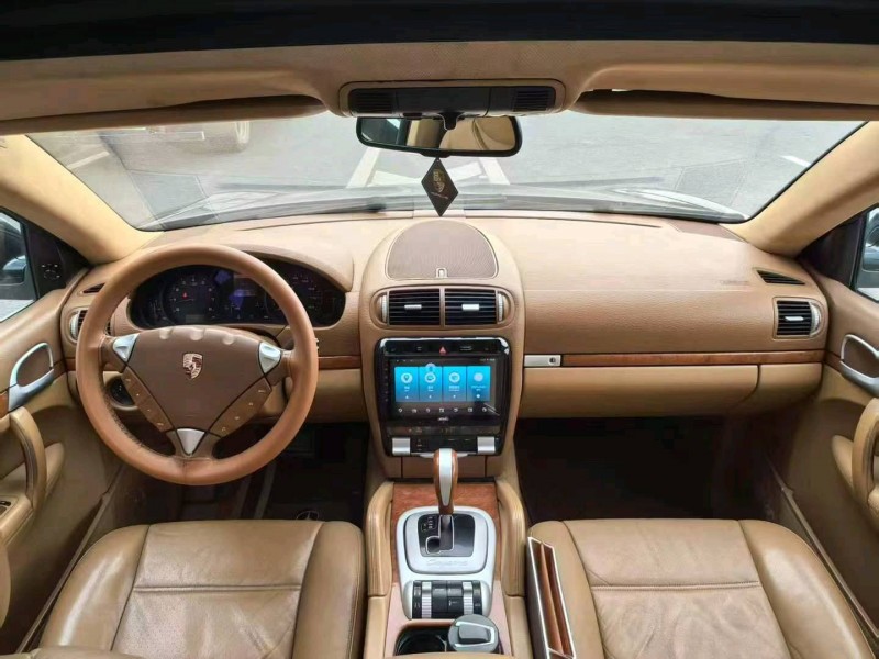 广州08年保时捷卡宴8