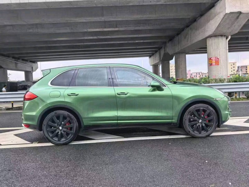 广州11年保时捷卡宴4