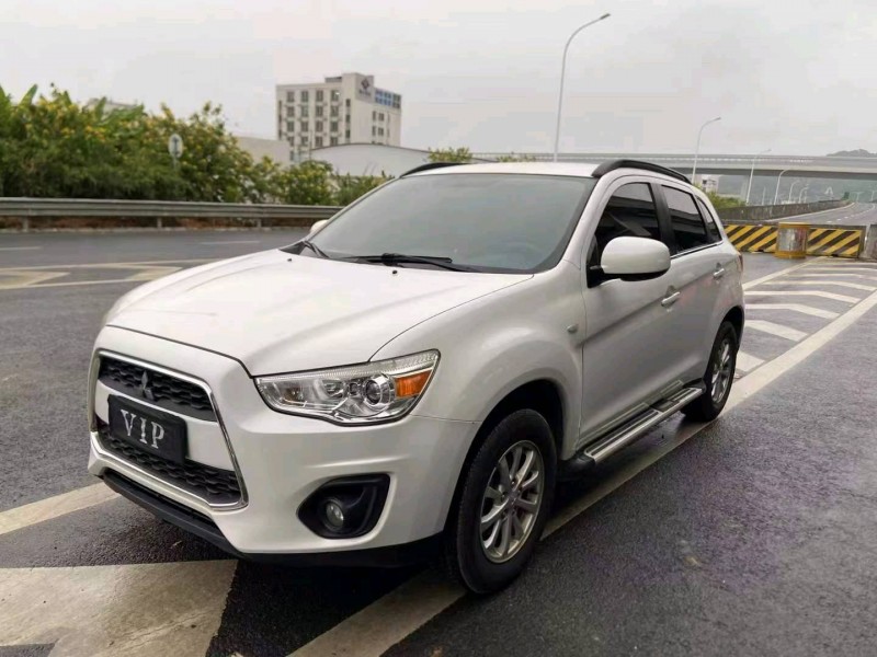 广州14年三菱劲炫2