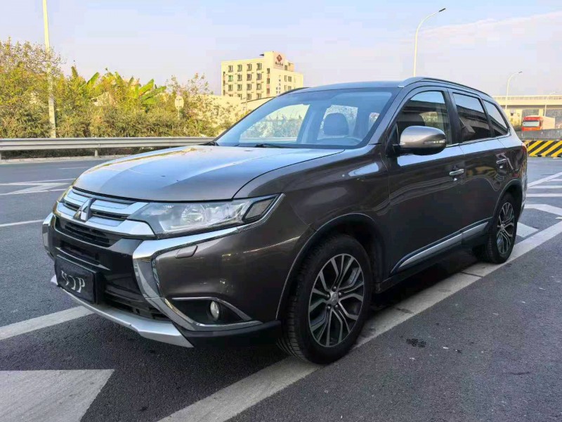 广州16年三菱欧蓝德2