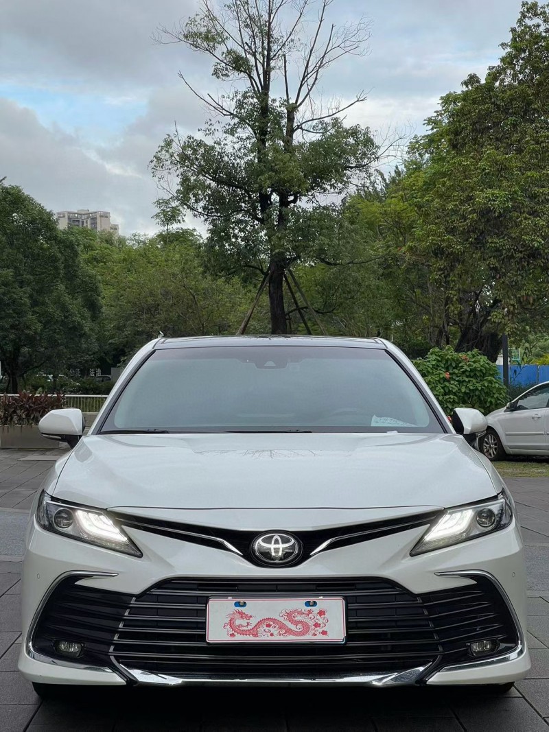 佛山24年丰田凯美瑞1