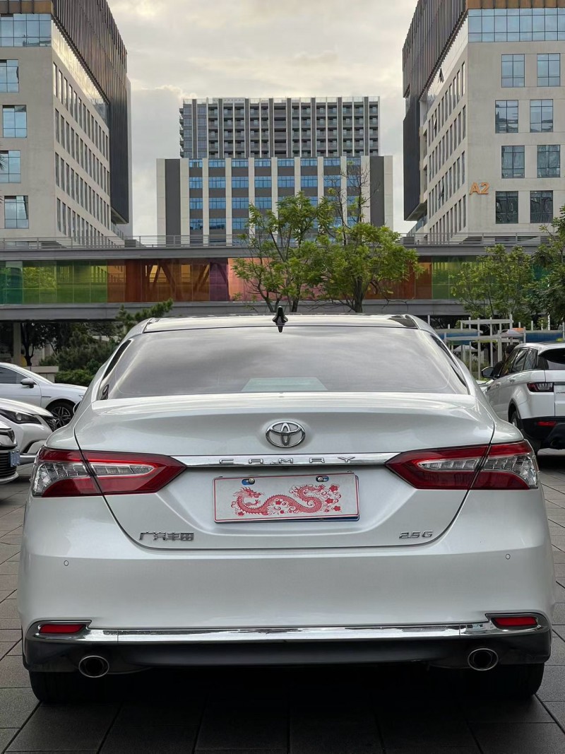 佛山24年丰田凯美瑞8